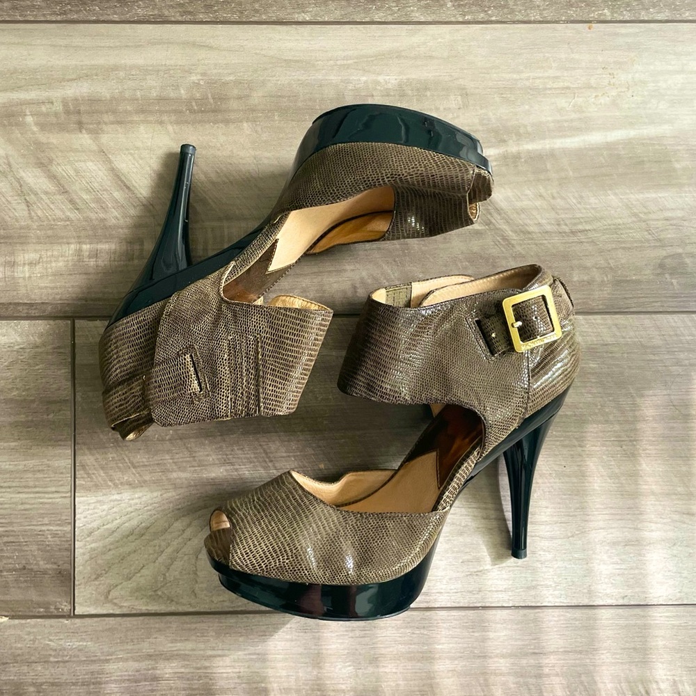 Michael Kors snake skin platform heels size 7.5 M - Picture 4 of 6